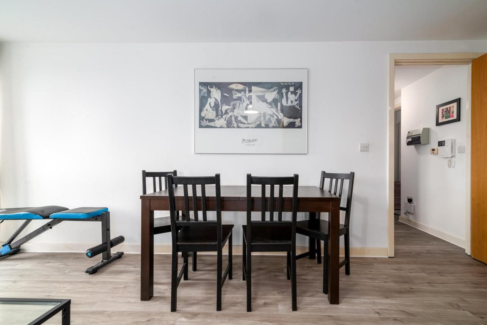런던 Guestready - 1 Bed Apt With City Views, Vauxhall 아파트 외부 사진